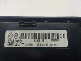 Renault Clio II Module de fusibles 8200383473B