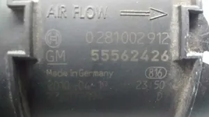 Chevrolet Cruze Przepływomierz masowy powietrza MAF 55562426