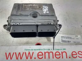 Volvo V50 Engine control unit/module 8667577