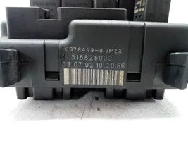 Volvo S60 Module de fusibles 8678449