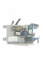 Peugeot Bipper Module de fusibles 01368890080