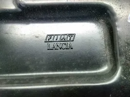 Lancia Delta Takaoven ikkunan nostin moottorilla 