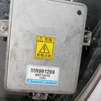 Mitsubishi Grandis Lampa przednia 