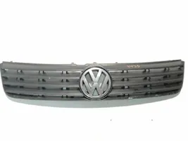 Volkswagen PASSAT B5 Grille de calandre avant 