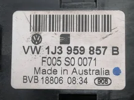 Volkswagen Golf IV Elektrinių langų jungtukas 1J3959857B