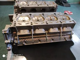 BMW 5 E39 Kita variklio galvutės detalė 188304L