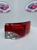 Toyota Avensis T270 Lampa tylna 8156005270