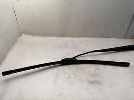 Toyota Avensis T250 Front wiper blade arm 