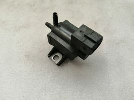 Toyota Avensis T250 Vacuum valve 