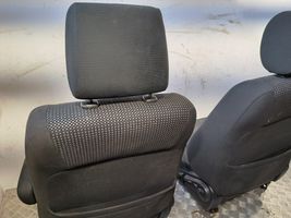 Toyota Corolla Verso AR10 Kit siège 