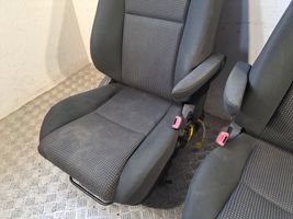 Toyota Corolla Verso AR10 Kit siège 