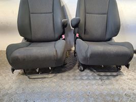 Toyota Corolla Verso AR10 Kit siège 