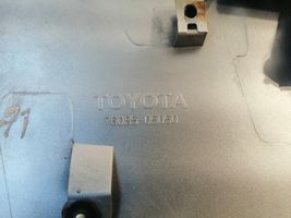 Toyota Avensis T250 Becquet de coffre 