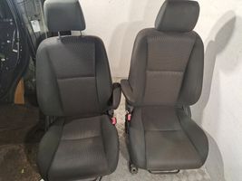 Toyota Corolla Verso AR10 Kit siège 