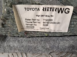 Toyota Avensis T250 Боковой отделочный щит 