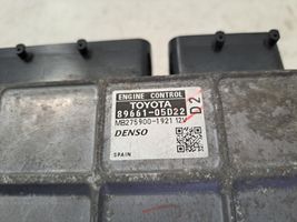 Toyota Avensis T270 Variklio valdymo blokas MB2759001921