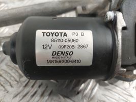 Toyota Avensis T250 Tringlerie et moteur d'essuie-glace avant 