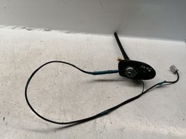 Toyota Avensis T270 Radion antenni 