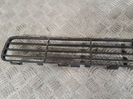 Toyota Avensis T250 Grille inférieure de pare-chocs avant 