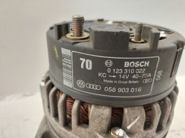 Audi A4 S4 B5 8D Generatore/alternatore 058903016