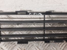 Toyota Avensis T250 Grille inférieure de pare-chocs avant 5311205060C