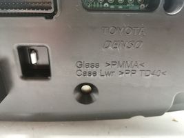 Toyota Verso Geschwindigkeitsmesser Cockpit 