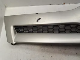 Toyota Corolla Verso AR10 Grille calandre supérieure de pare-chocs avant 