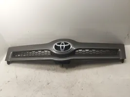 Toyota Corolla Verso AR10 Maskownica / Grill / Atrapa górna chłodnicy 531110F020