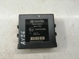 Toyota Avensis T270 Pysäköintitutkan (PCD) ohjainlaite/moduuli PZ464T3420B1