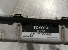 Toyota Avensis T270 Chłodnica powietrza doładowującego / Intercooler 