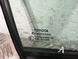 Toyota Avensis T270 Dreiecksfenster Dreiecksscheibe Tür vorne 
