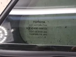 Toyota Avensis T270 Takakulmaikkunan ikkunalasi 