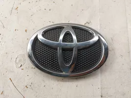 Toyota Corolla Verso AR10 Manufacturer badge logo/emblem 