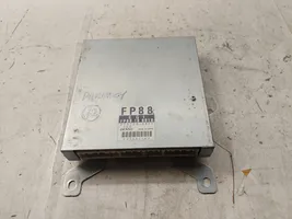 Mazda Premacy Calculateur moteur ECU FP8818881B