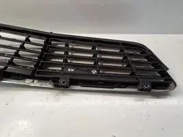 Mercedes-Benz C W203 Grille calandre supérieure de pare-chocs avant A2038800183