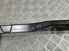 Toyota Avensis T250 Staffa del pannello di supporto del radiatore parte superiore 