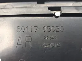 Toyota Avensis T270 Spārna dekoratīvā apdare (moldings) 