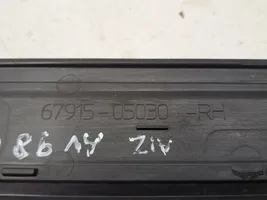 Toyota Avensis T270 Rear sill trim cover 