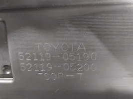 Toyota Avensis T270 Zderzak przedni 