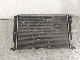Toyota Corolla Verso AR10 Dzesēšanas šķidruma radiators 