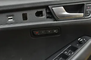 Audi Q5 SQ5 Boczki / Poszycie drzwi przednich 8R1867105A