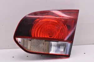 Volkswagen Golf VI Aizmugurējais lukturis pārsegā 5K0945094AA
