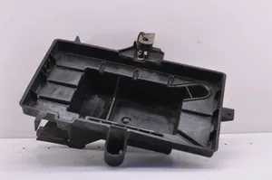 Chrysler Town & Country V Support boîte de batterie 68053342AA