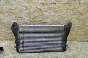 Volkswagen Touran II Chłodnica powietrza doładowującego / Intercooler 1K0145803BN