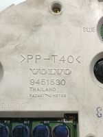 Volvo S70  V70  V70 XC Spidometras (prietaisų skydelis) 9451530