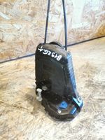 Toyota Yaris Rear door lock 23077