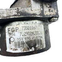 Opel Corsa C Alipainepumppu 73501167