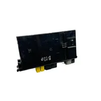 Mercedes-Benz C W203 Module de fusibles 2035451801