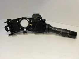 Toyota Verso Leva indicatori 17F421