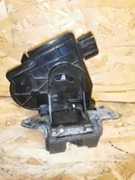 Toyota Avensis T270 Loading door lock 21239